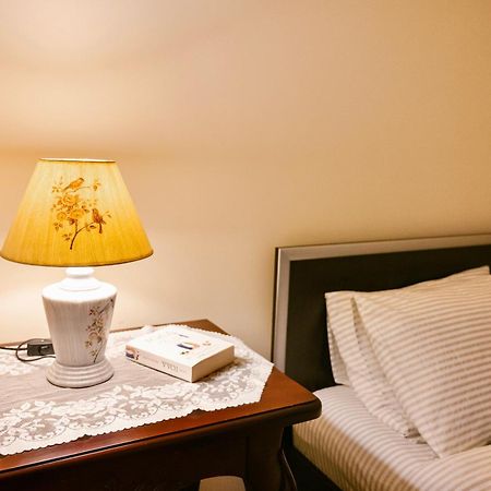 Ekaterine'S Apartments バトゥーミ エクステリア 写真