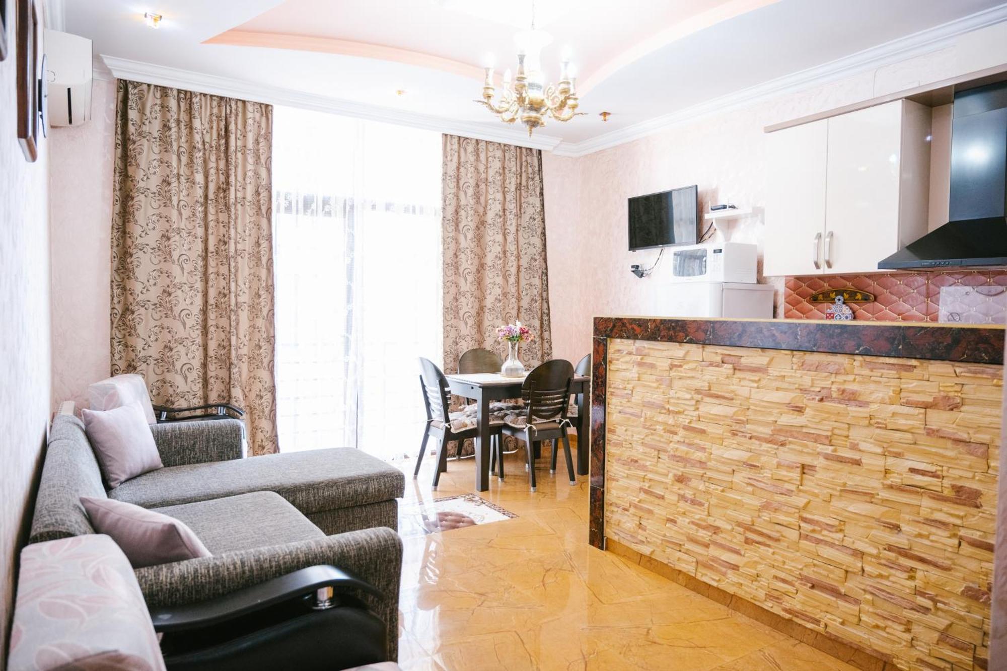 Ekaterine'S Apartments バトゥーミ エクステリア 写真