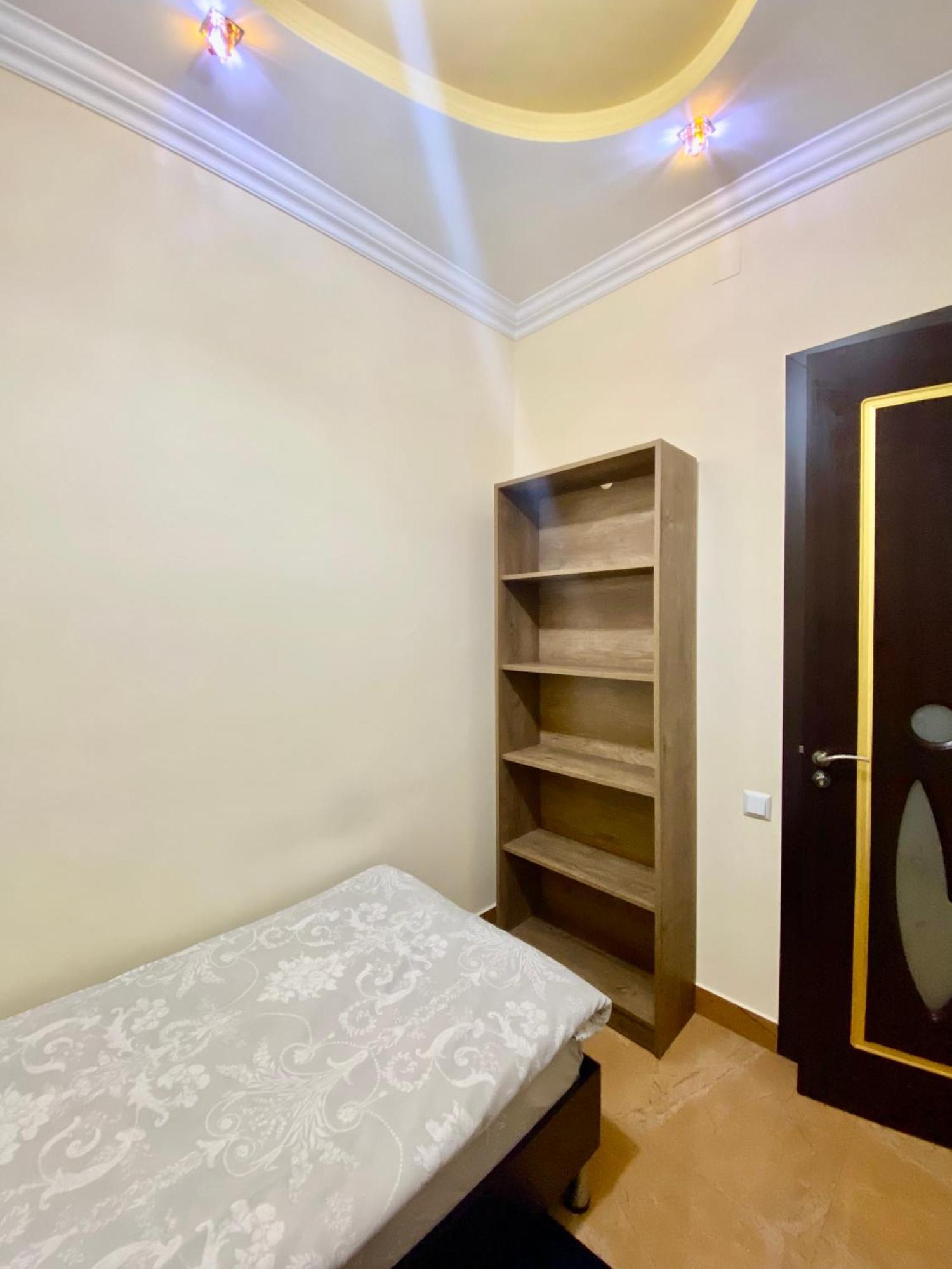 Ekaterine'S Apartments バトゥーミ 部屋 写真