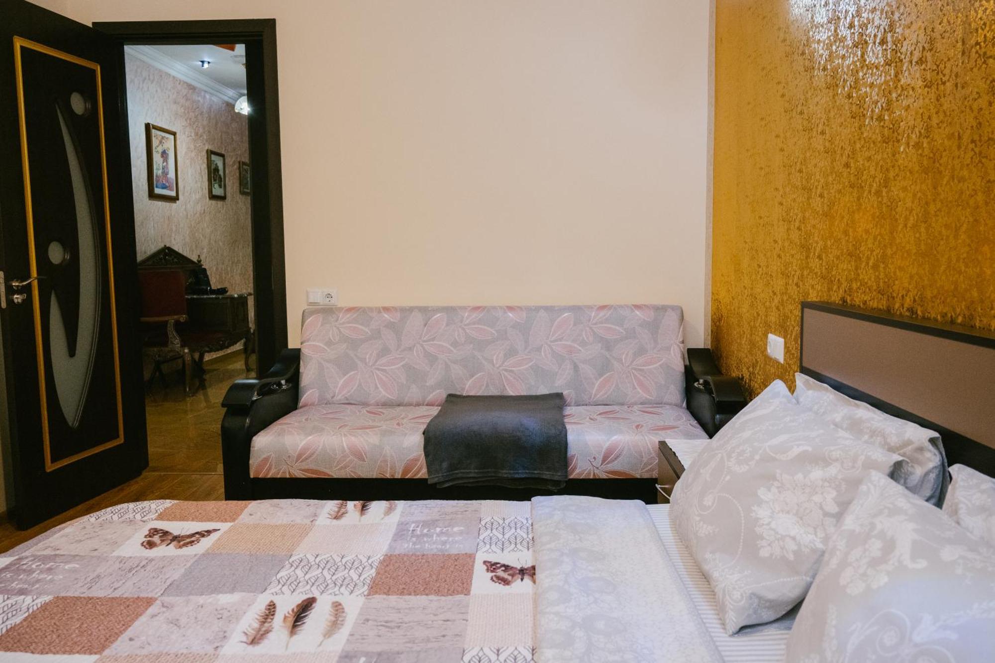 Ekaterine'S Apartments バトゥーミ 部屋 写真