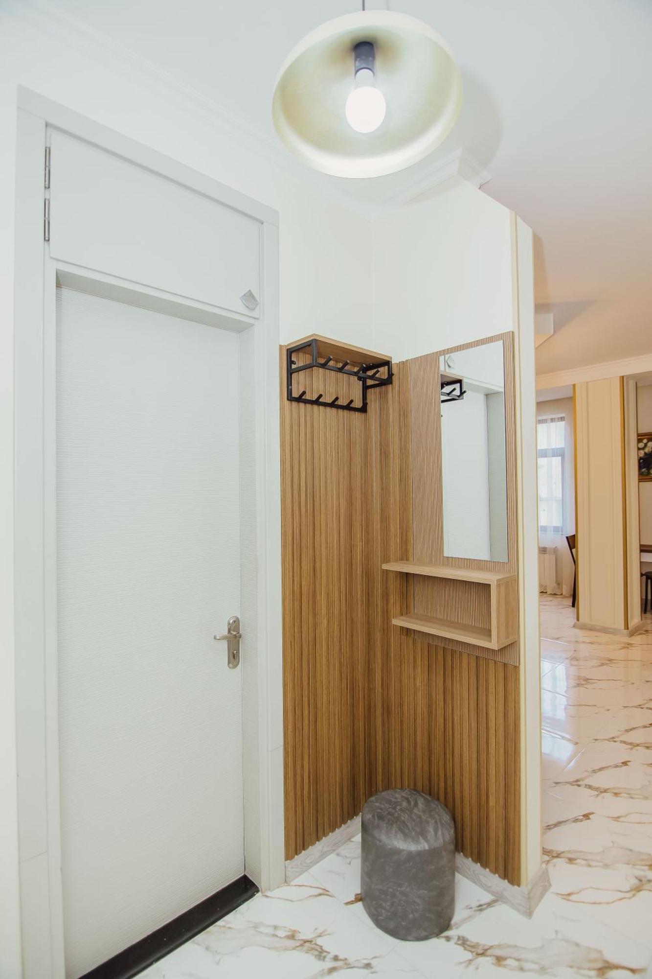 Ekaterine'S Apartments バトゥーミ 部屋 写真