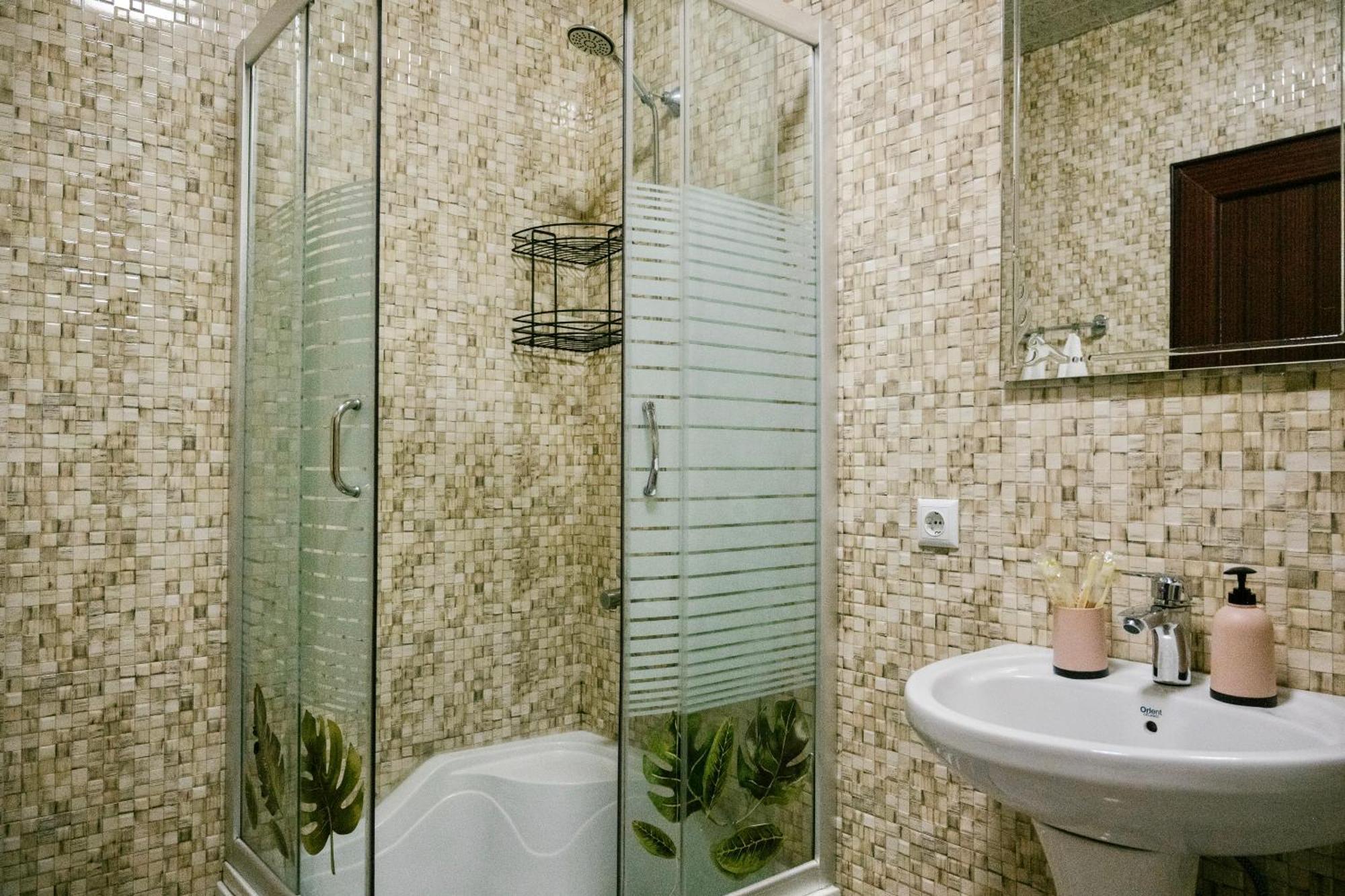 Ekaterine'S Apartments バトゥーミ 部屋 写真